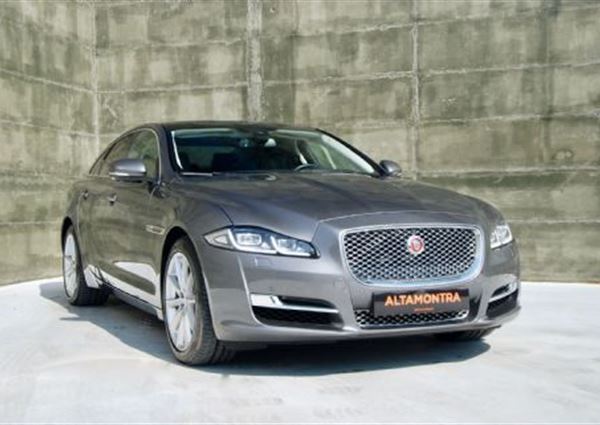 Jaguar XJ