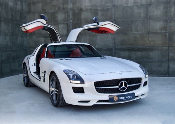 Mercedes Benz SLS 63 AMG Coupé