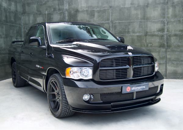 Dodge Ram SRT-10 Viper Engine