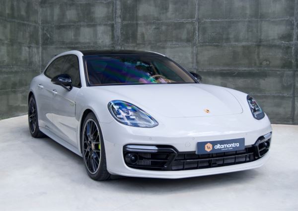 Porsche Panamera 4 E-Hybrid Sport Turismo