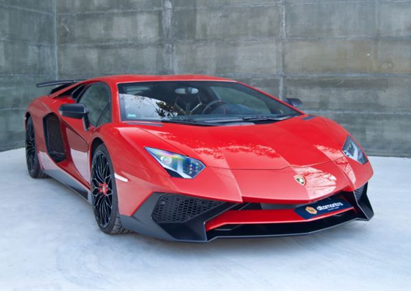 Lamborghini Aventador LP750-4 SV  1 di 600