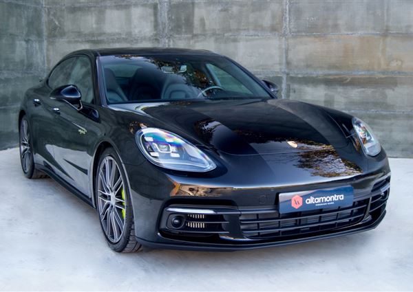 Porsche Panamera 4 E-Hybrid