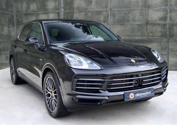 Porsche Cayenne e-hybrid Nacional