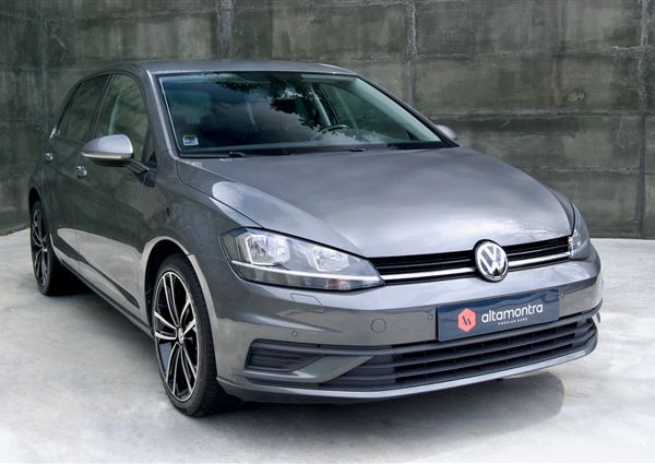 Volkswagen Golf 1.0 TSi Confortline DSG