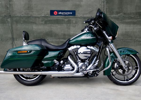 Harley Davidson FLHXS Street Glide Special