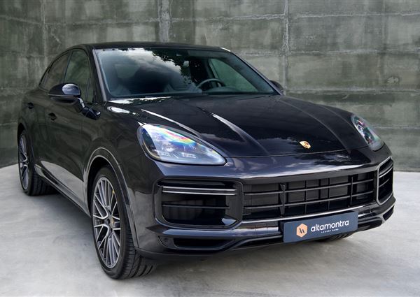 Porsche Cayenne Coupe Turbo S e-Hybrid