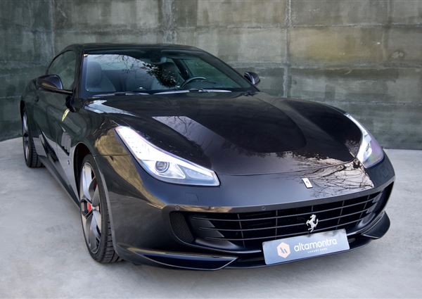 Ferrari GTC4LUSSO T