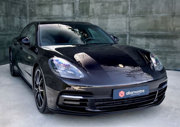 Porsche Panamera 4 E-Hybrid 10 Years Edition