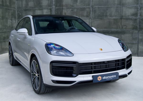 Porsche Cayenne Coupé Turbo S E-Hybrid
