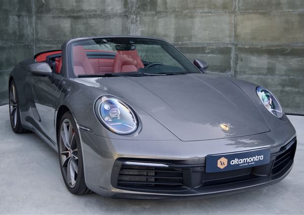 Porsche 992 911 Carrera 4S cabriolet