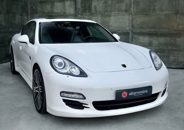 Porsche Panamera 4 PDK