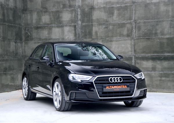 Audi A3 Sportback 1.6 TDi S-Tronic Facelift