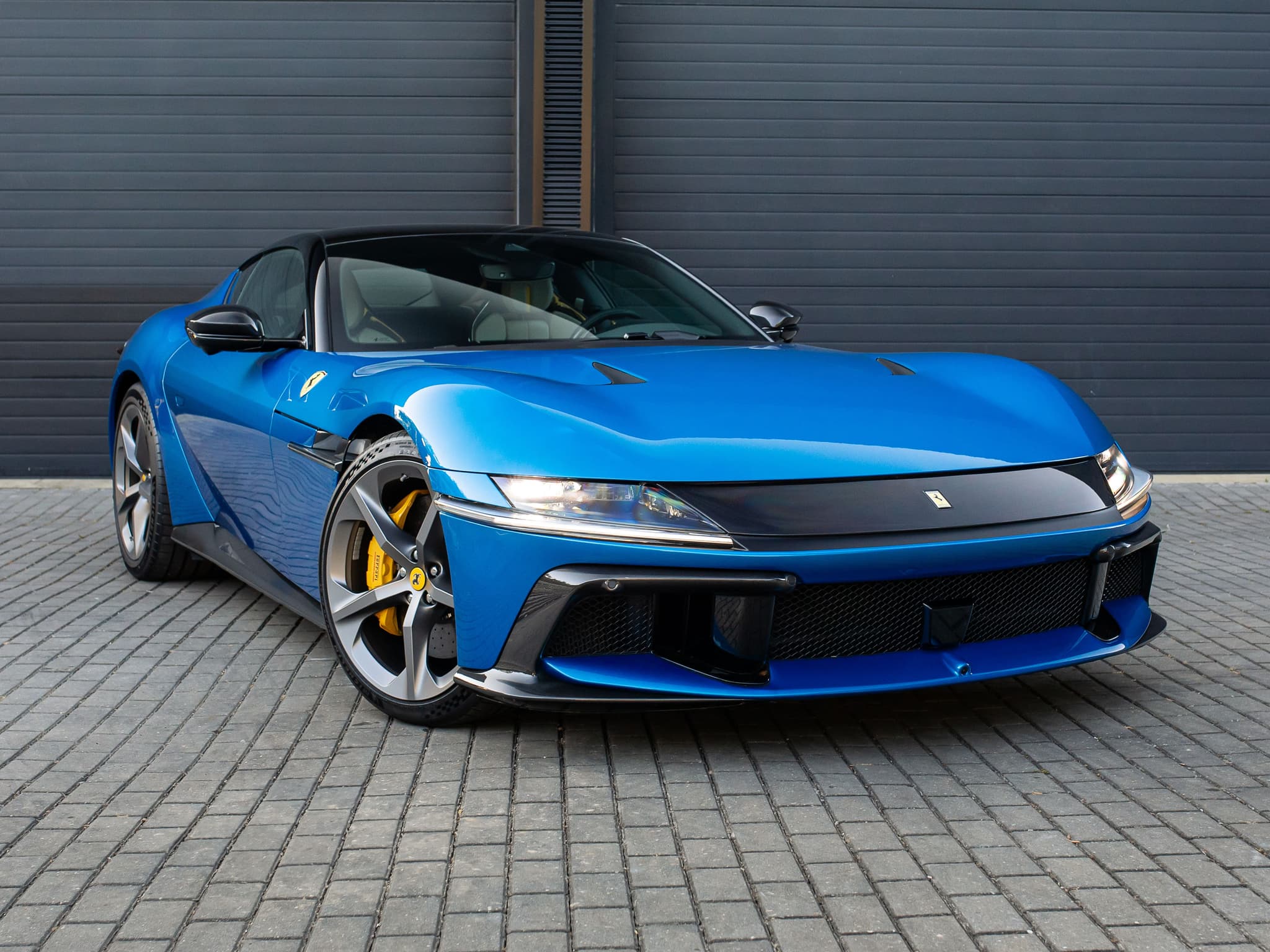 Ferrari 12 Cilindri – foto 1