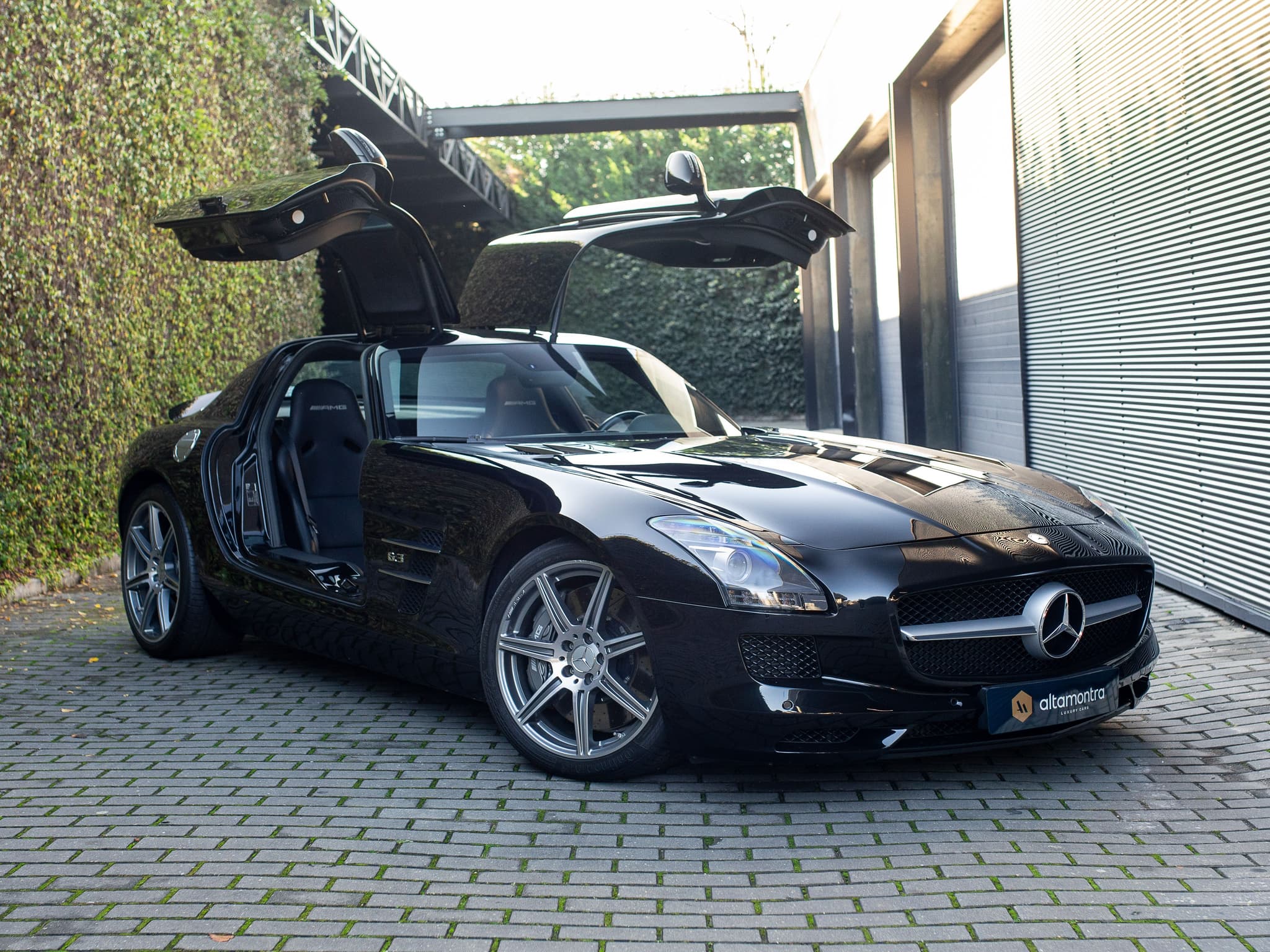 Mercedes-Benz SLS AMG – photo 1