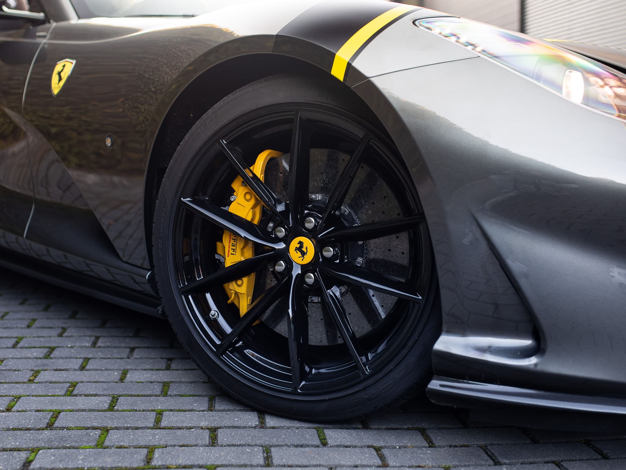 Ferrari 812 – photo 5