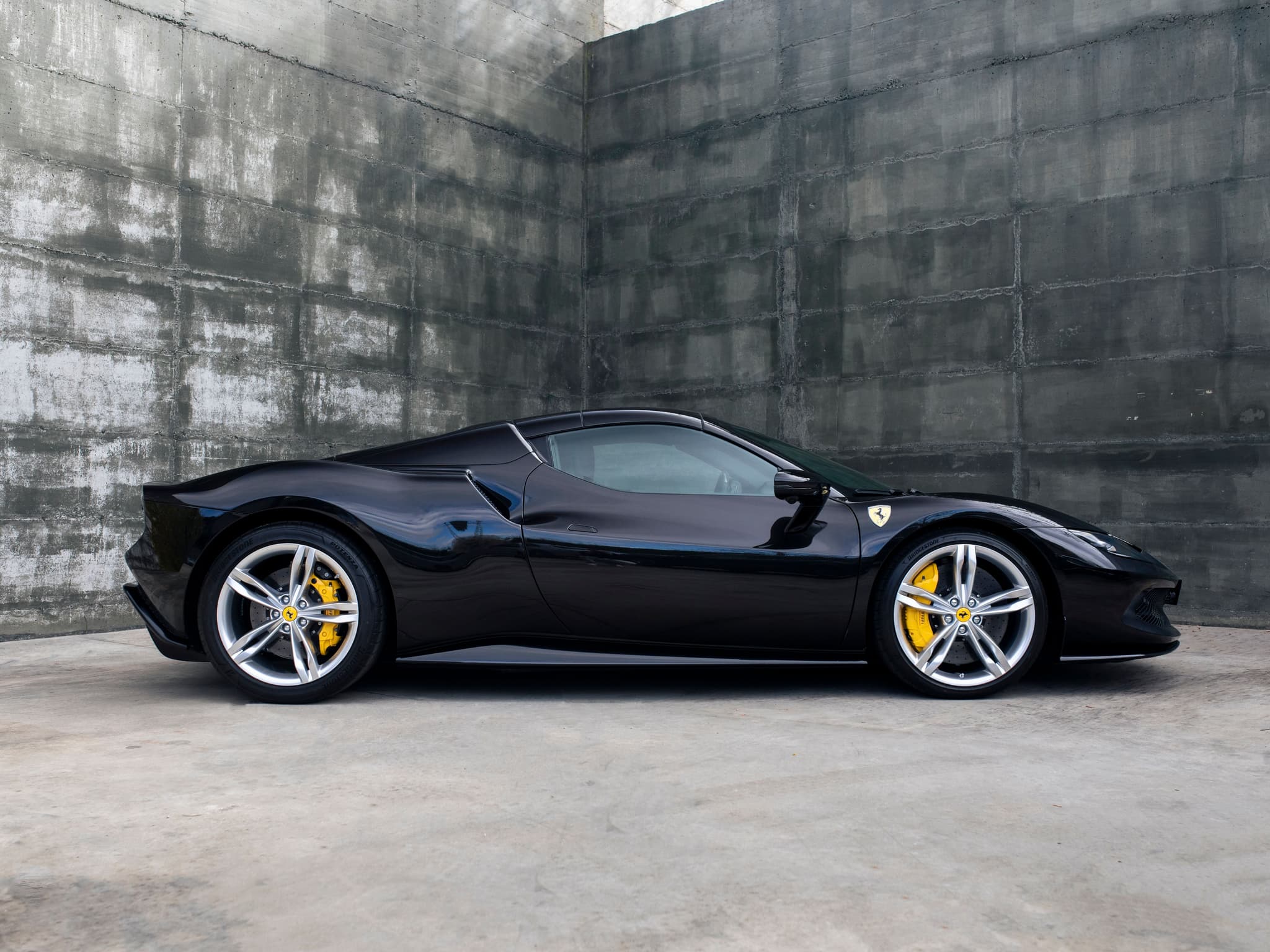 Ferrari 296 – photo 2
