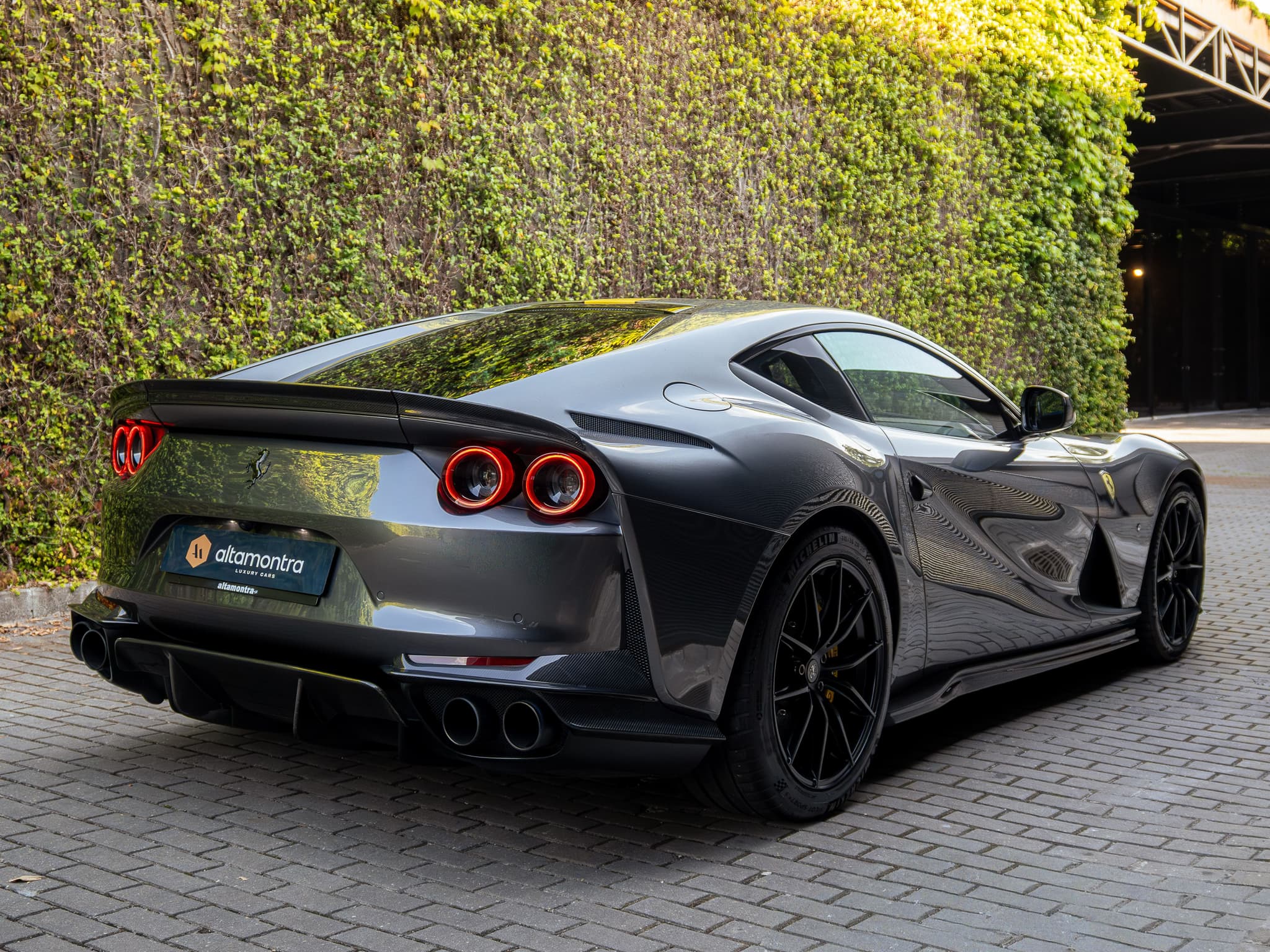 Ferrari 812 – foto 2